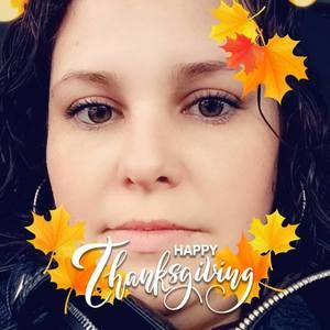 Meet your Posher, Dena